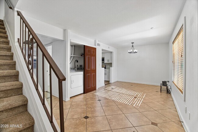 Building Photo - 7126 N 19th Ave