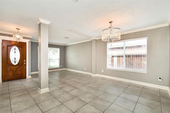 Building Photo - 1430 Acorn Ct