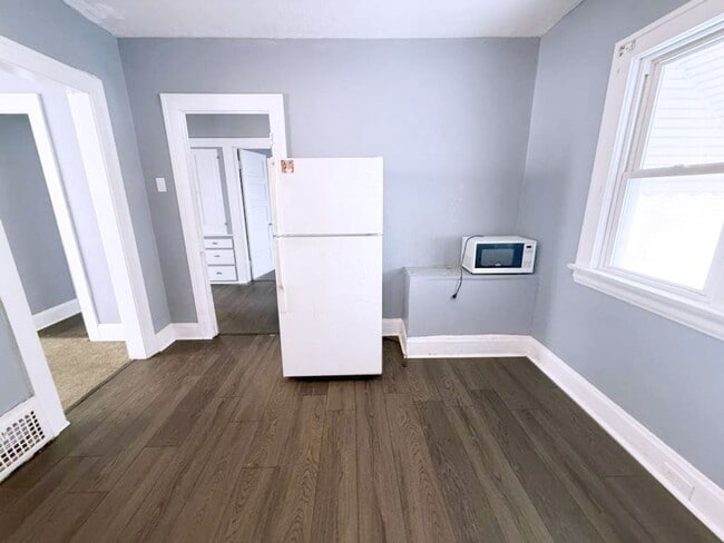 Building Photo - 3 BED 1 BATH SINGLE FAMILY HOME IN MT PLEASANT