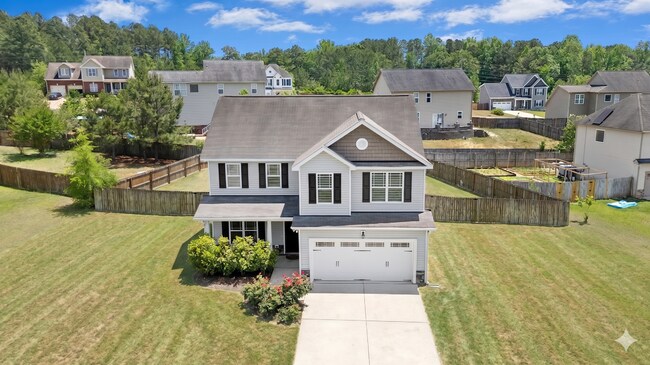 Building Photo - Charming and Freshly Updated Cul-de-Sac Home in Sanford!