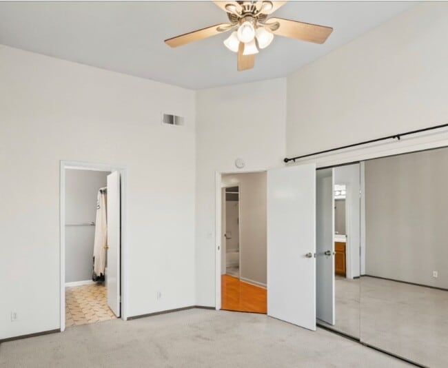 Building Photo - Stunning upstairs condo unit for rent in Blossom Valley