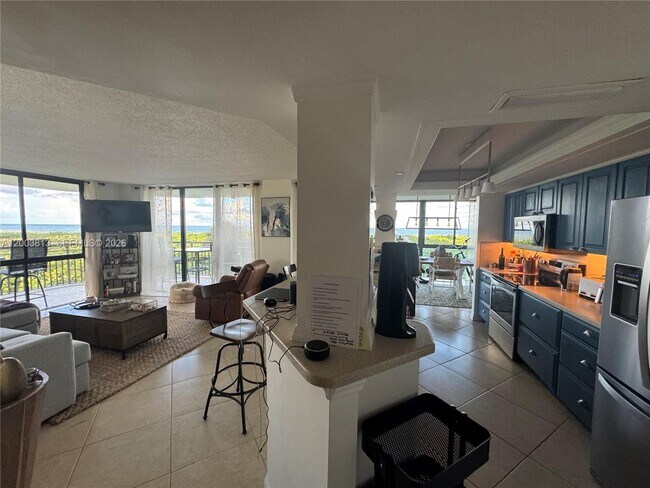 Building Photo - 2800 N Hwy A1A