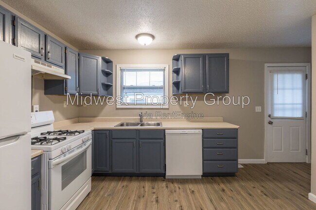 Building Photo - 2986 Kincaid Ave