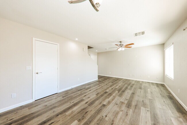 Building Photo - 11767 W Banff Ln