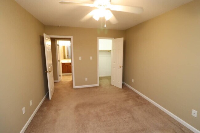Building Photo - Best Value in Apex! Charming 3BR Half-Duplex Near Downtown
