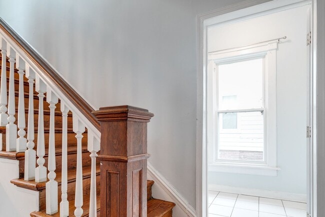 Building Photo - 3 Bedroom Home in North Highland Park ***A...