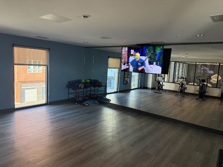 Building Photo - 4400 S Syracuse St