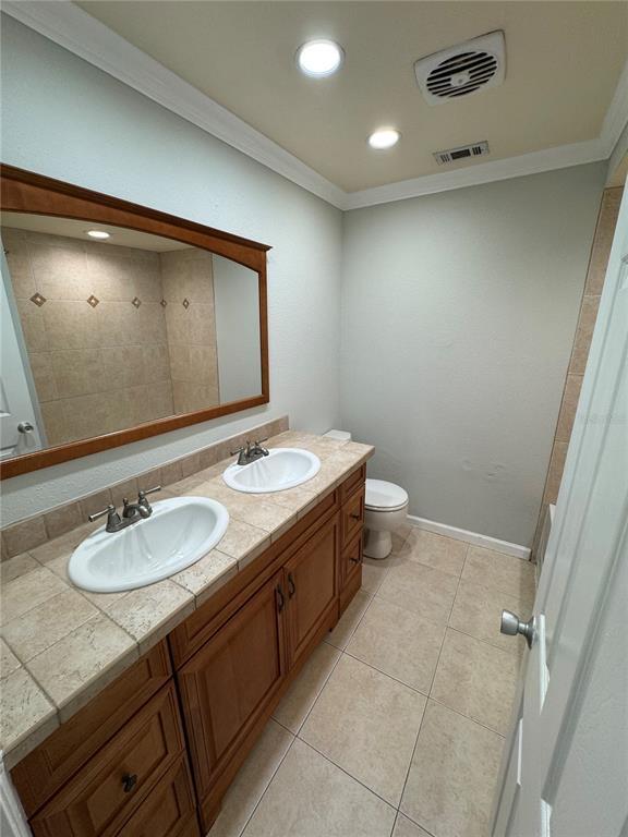 Building Photo - 1764 Thames St