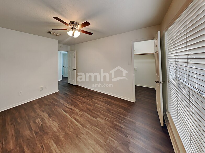 Building Photo - 16306 Jast Dr