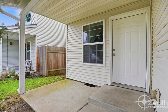 Building Photo - 3000 Cherry St