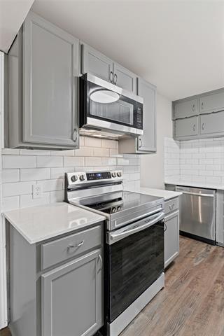 Building Photo - 6008 Bear Creek Dr E