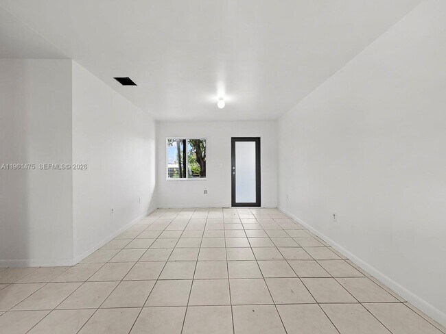 Building Photo - 26650 SW 138th Ct