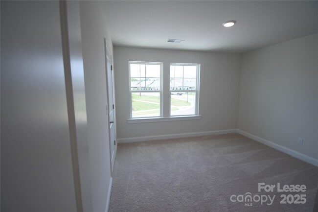 Building Photo - 113 Quartz Hl Wy
