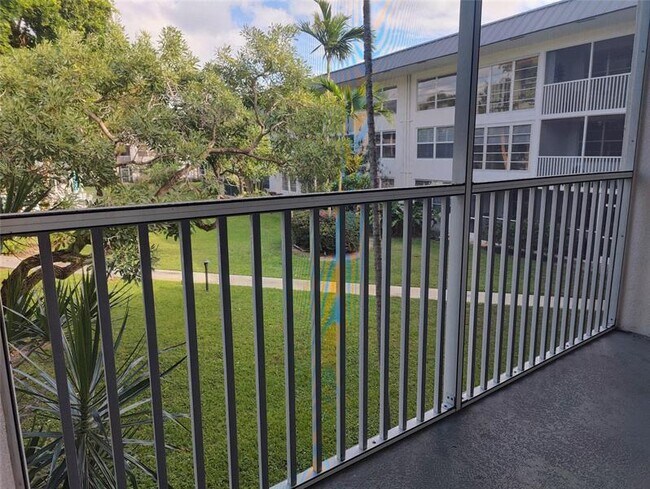 Building Photo - 4025 N Federal Hwy