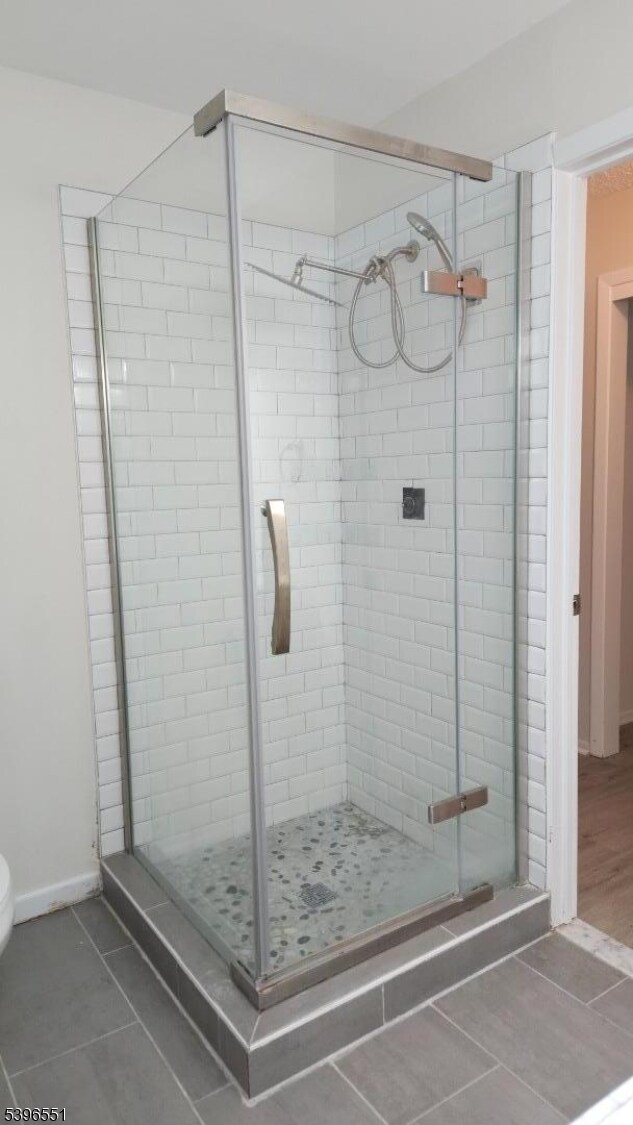 Building Photo - 124 Drake Ln