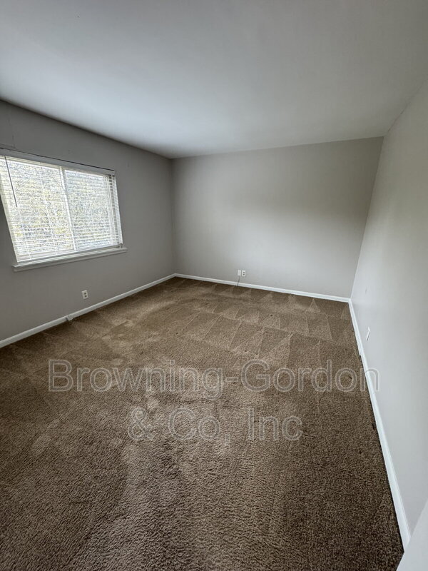 Building Photo - 363 Summit Ridge Cir