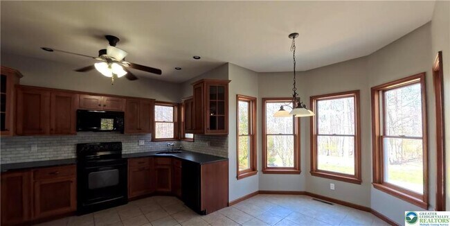 Building Photo - 5709 Fox Ln