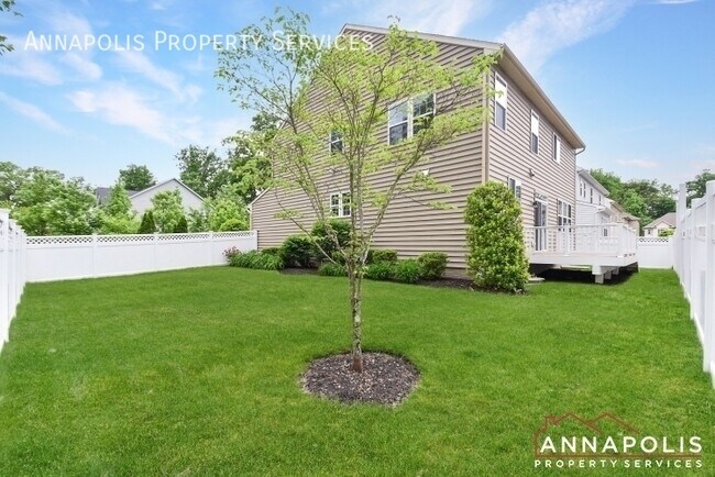 Building Photo - 402 St Martins Choice Ln