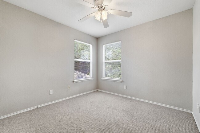 Building Photo - Spacious Two-Story Home in Prime Laurel Canyon Location
