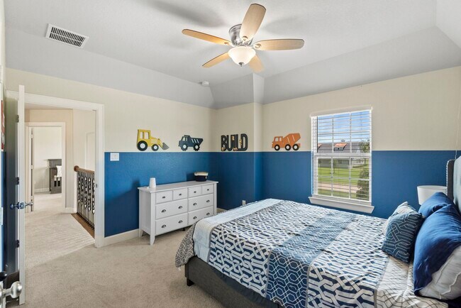 Building Photo - 9502 Windsong Dr