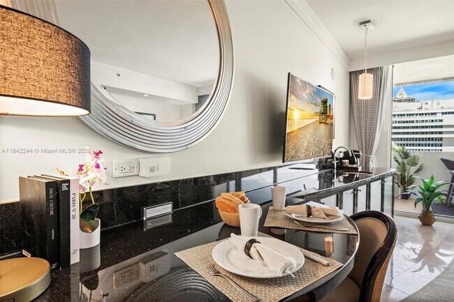 Building Photo - 4391 Collins Ave