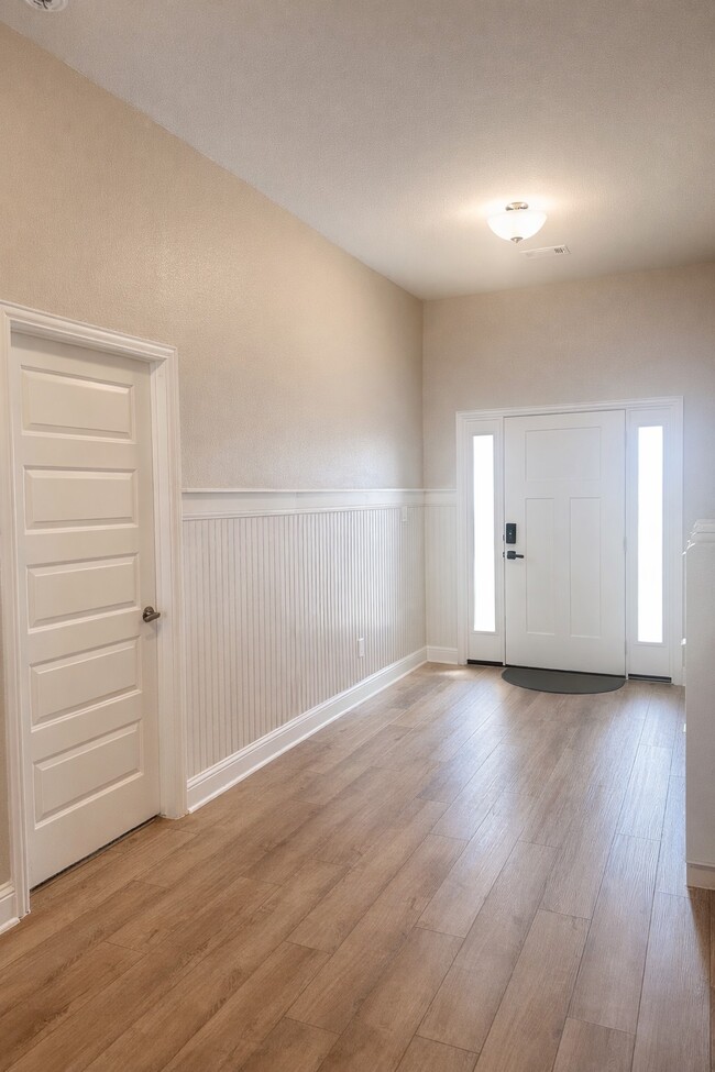 Building Photo - 13317 Silver Egret Ln