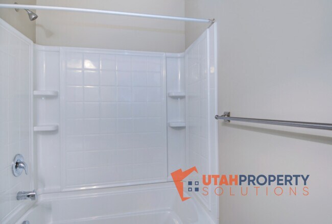 Building Photo - 5393 Borglum Ln