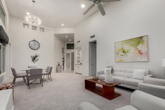 Building Photo - 6711 E Camelback Rd