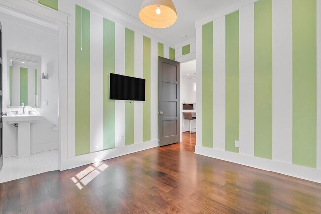 Building Photo - 69 Cypress Walk