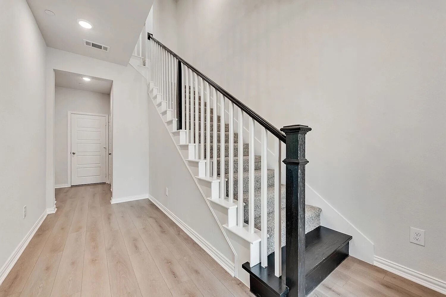 Building Photo - 4253 Willow Pond Dr