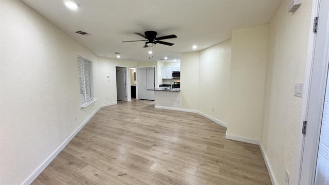 Building Photo - 2309 Balsam Dr