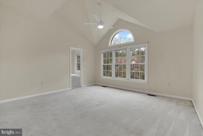 Building Photo - 2904 Oakton Crest Pl