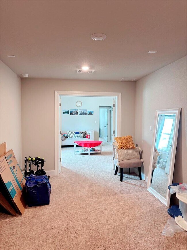 Building Photo - 5408 La Canada Wy