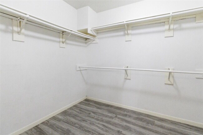 Building Photo - Teal Run Place Court, Fresno, TX 77545 - 4 BR 2 BA single-family home