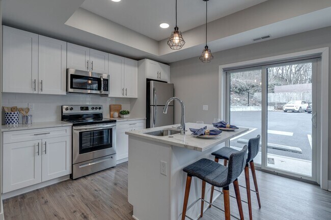 Primary Photo - Brand New Luxury Apartments