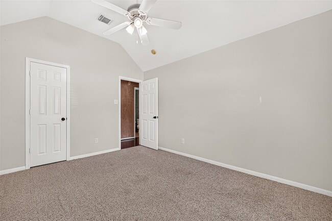 Building Photo - 6323 Echo Lakes Ln