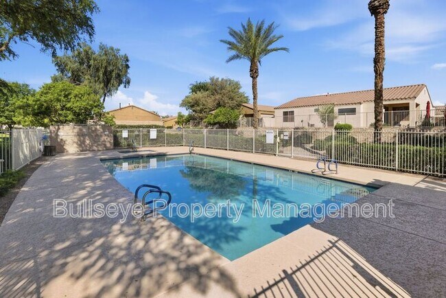 Building Photo - 2047 S Jefferson