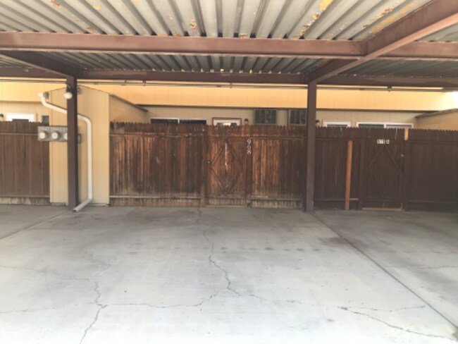 Building Photo - 968 McKinley Ave