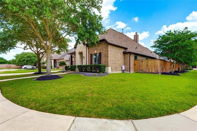 Building Photo - 23911 Milazzo Dr