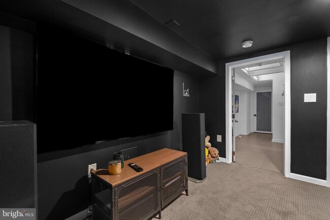 Building Photo - 1226 Gerritt St