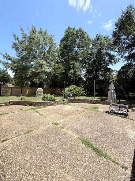 Building Photo - 9720 Sandpiper St