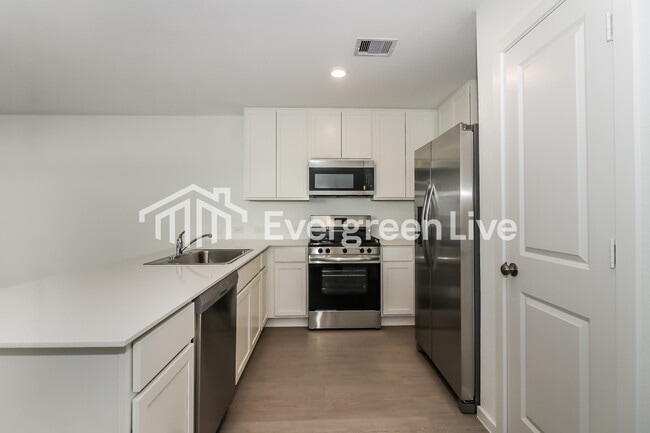 Building Photo - 19747 US-59