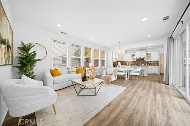 Building Photo - 145 Mongoose