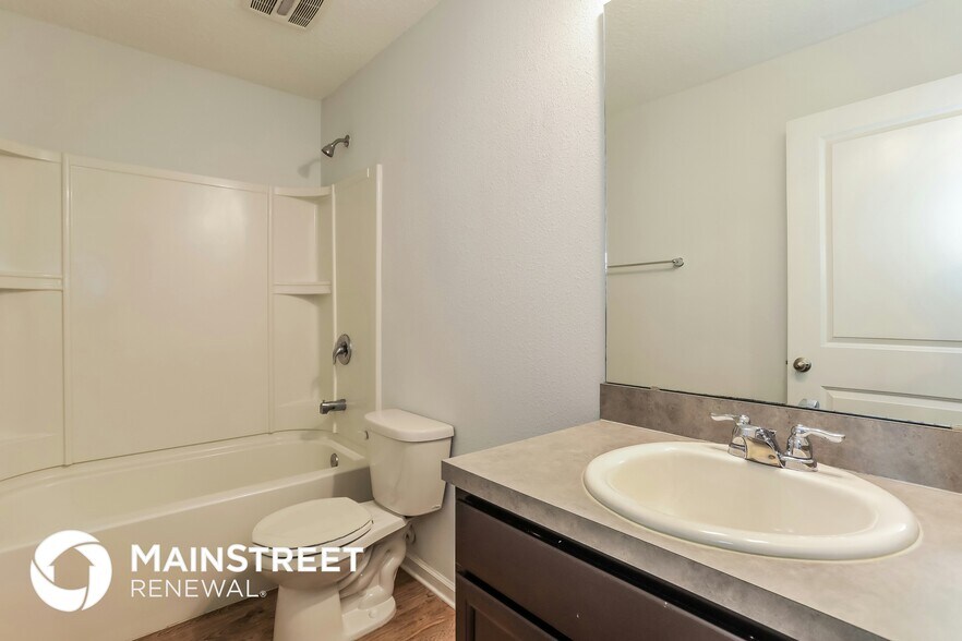 Building Photo - 516 Eiseman Wy