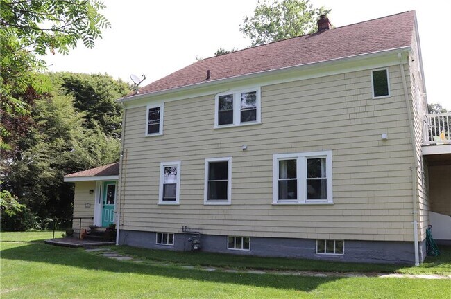 Building Photo - 140 Maple Ave