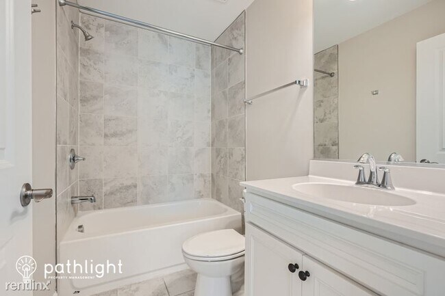 Building Photo - 3 br, 3 bath House - 1068 Moorewood Lane UNIT