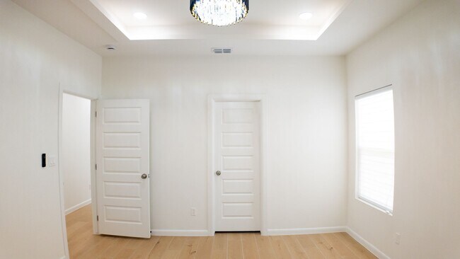 Building Photo - 612 Moar Dr