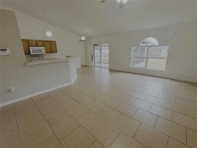 Building Photo - 3668 SW 133rd Loop