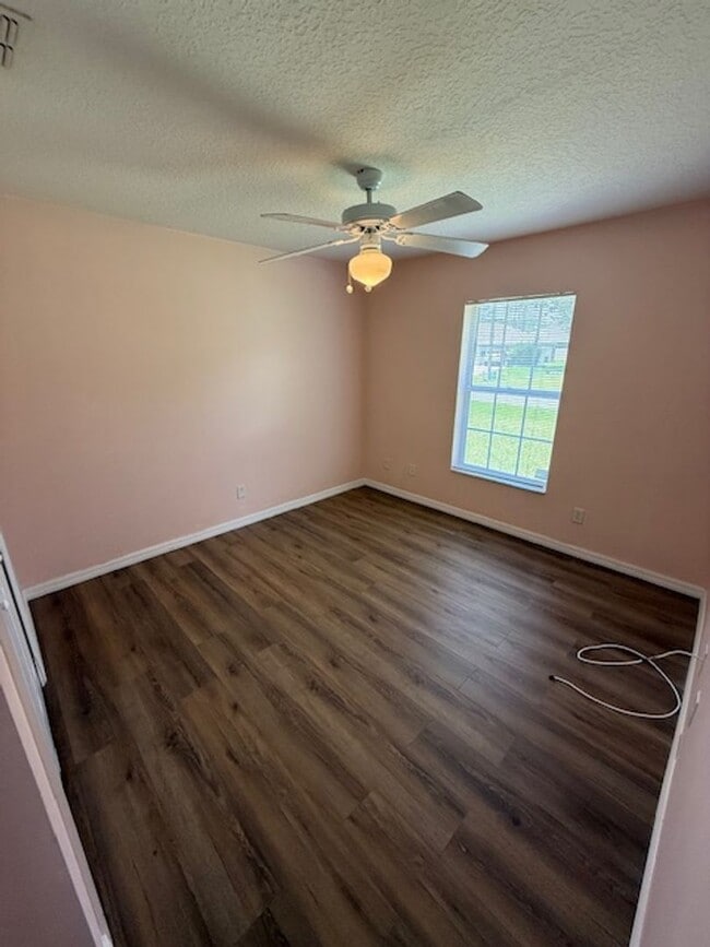 Building Photo - Available June 1st, 2025