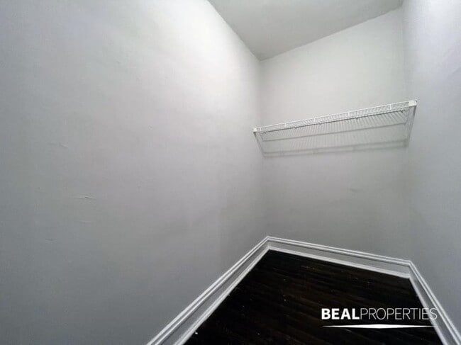 Building Photo - 0 bedroom in CHICAGO IL 60640